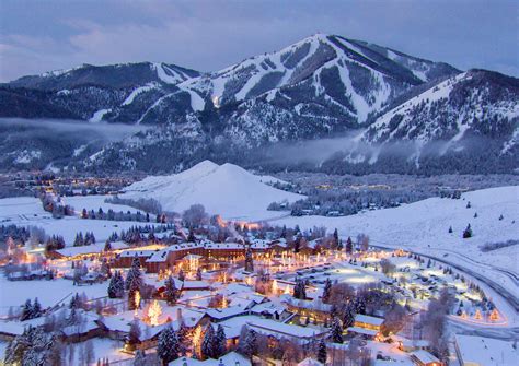 Sun valley ski area - Sun Valley is a ski destination that every skier should have on their bucket list. Where Is Sun Valley Ski Resort Located? There are direct flights to the Sun Valley area via six U.S. cities: Chicago, Denver, Salt Lake City, Los Angeles, San Francisco and Seattle. There is a shuttle between the Boise Airport and the Sun Valley Lodge. 